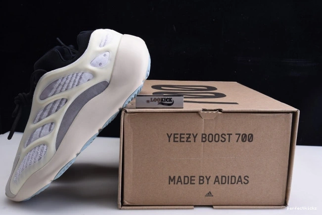 Adidas Boost Azael V3 FW4980 Yeezy 700 0806